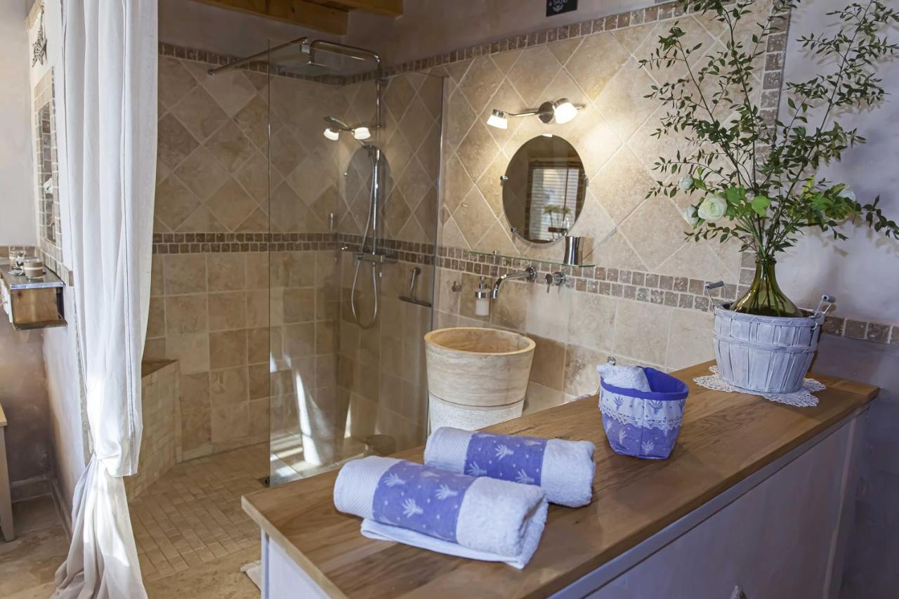 Mas Des Rabasses Bed & Breakfast Le Pontet  Ngoại thất bức ảnh