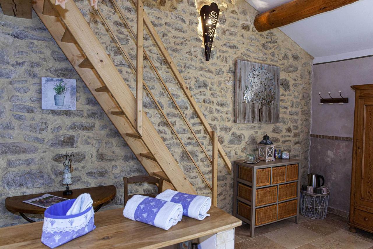 Mas Des Rabasses Bed & Breakfast Le Pontet  Ngoại thất bức ảnh